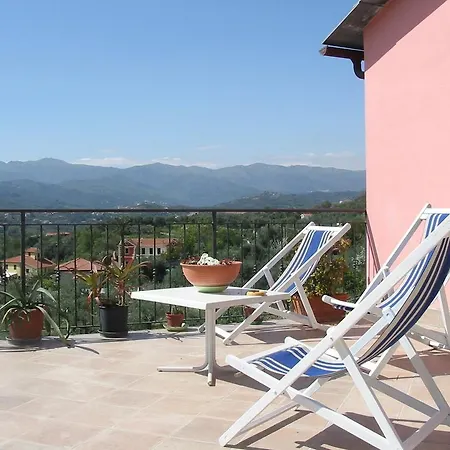 La Casina Rosa بيت للعطل