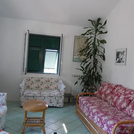 بيت للعطل La Casina Rosa إمبيريا